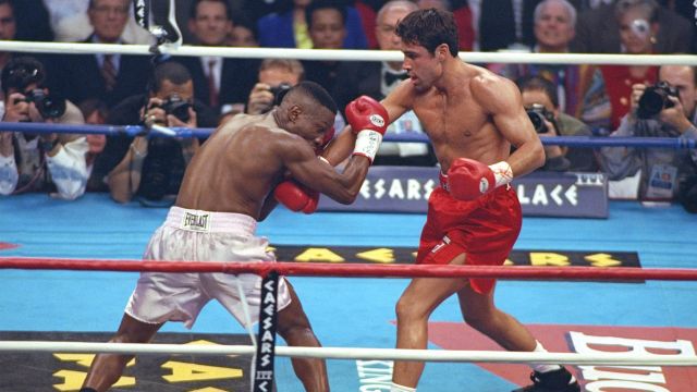 4/21/20 - Oscar De La Hoya vs. Pernell Whitaker (1997)